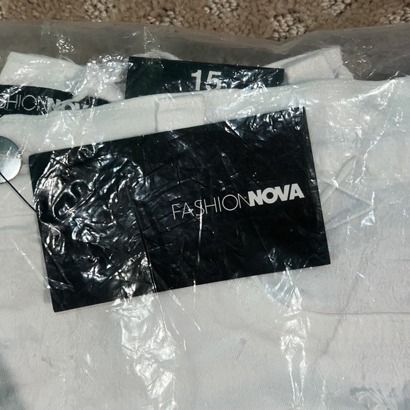 Fashion Nova distressed , Bermuda shorts size 15 - Picture 6 of 6